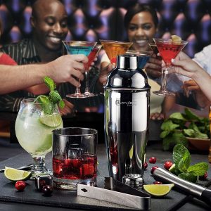 Our mixologist